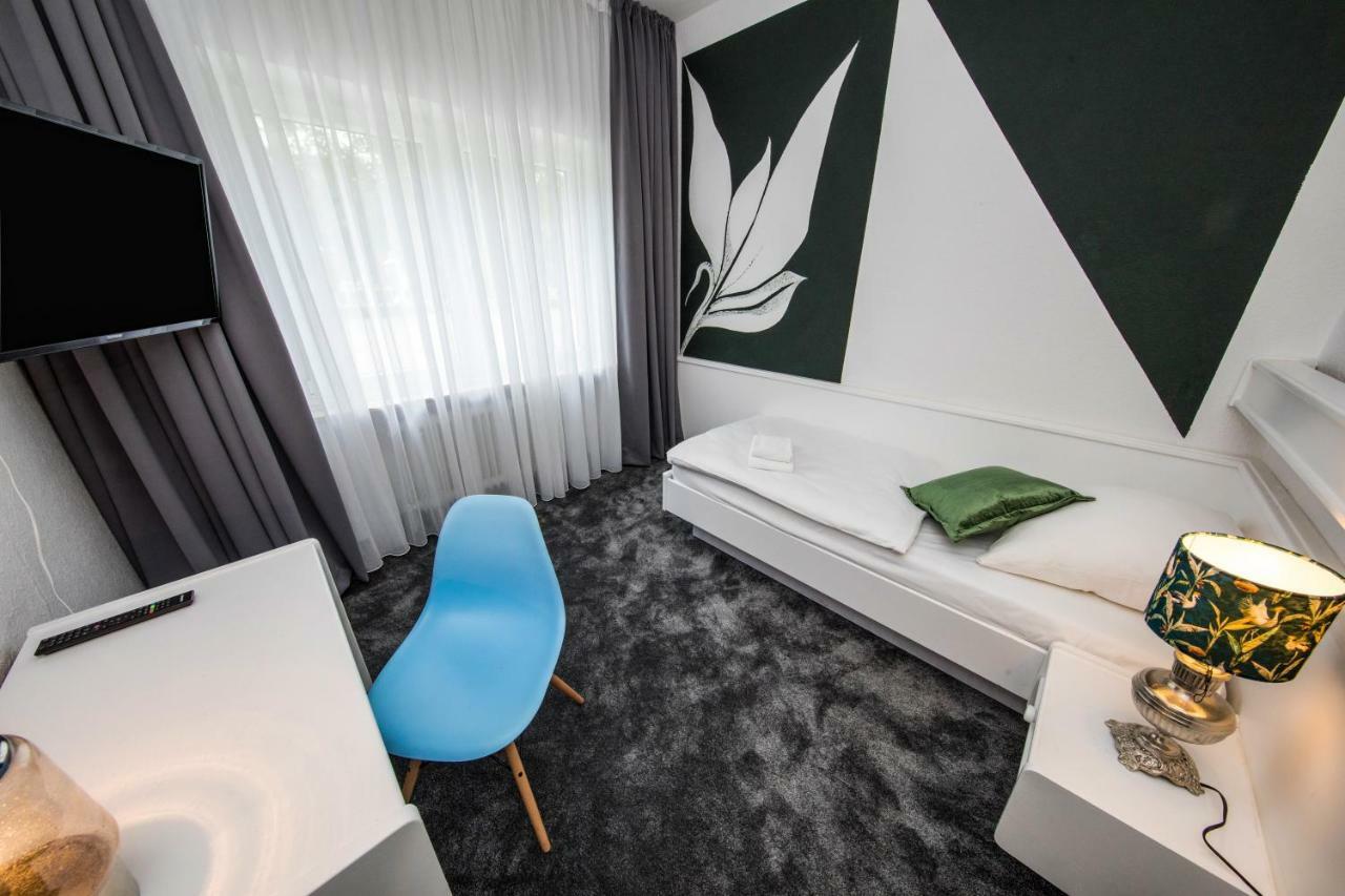 Kleines Hotel Heimfeld Hamburg Exterior photo